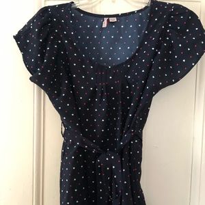 Rumor Has It! Maternity Blouse.  Tie Waist.  EUC.